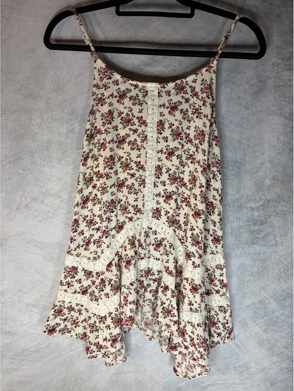 American Eagle Womens Medium Floral Cami Tank Top Crochet Lace Boho Swing